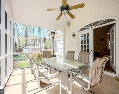 18224 Green Boulevard - Photo Thumbnail 45
