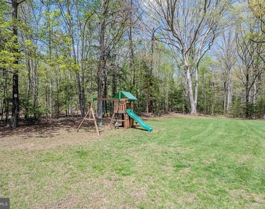 18224 Green Boulevard - Photo Thumbnail 50