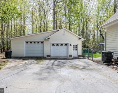 18224 Green Boulevard - Photo Thumbnail 35