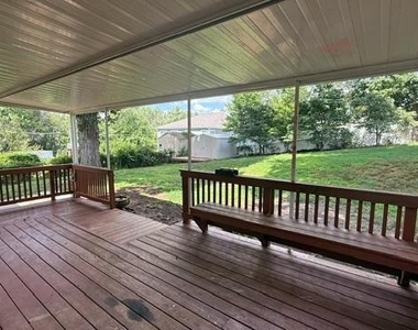 1803 Anderson Road - Photo Thumbnail 23