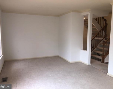 9602 Blake Lane - Photo Thumbnail 15