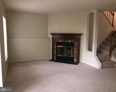 9602 Blake Lane - Photo Thumbnail 7