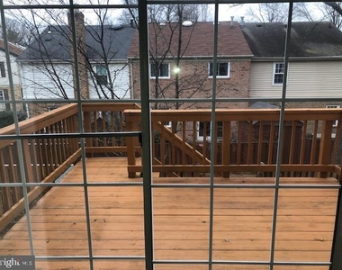 9602 Blake Lane - Photo Thumbnail 14