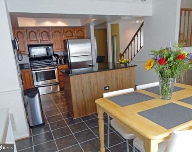9602 Blake Lane - Photo Thumbnail 2