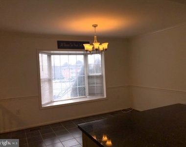 9602 Blake Lane - Photo Thumbnail 17