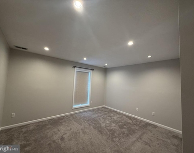 10050 Oakton Terrace Road - Photo Thumbnail 14
