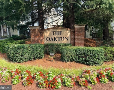 10050 Oakton Terrace Road - Photo Thumbnail 26