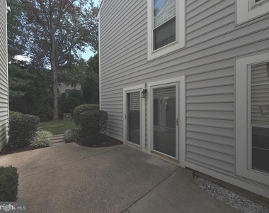 10050 Oakton Terrace Road - Photo Thumbnail 22
