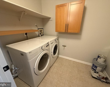 10050 Oakton Terrace Road - Photo Thumbnail 16