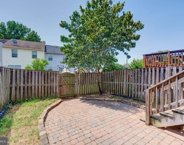 14536 Castleford Court - Photo Thumbnail 38
