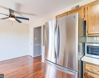 14536 Castleford Court - Photo Thumbnail 16