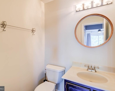 14536 Castleford Court - Photo Thumbnail 11