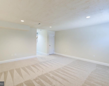 14536 Castleford Court - Photo Thumbnail 33