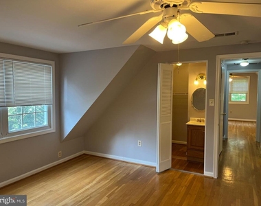 6803 Dante Court - Photo Thumbnail 14