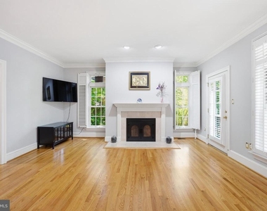 2026 Mayfair Mclean Court - Photo Thumbnail 26