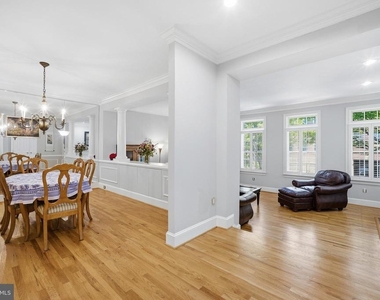 2026 Mayfair Mclean Court - Photo Thumbnail 18