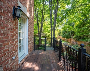 2026 Mayfair Mclean Court - Photo Thumbnail 54