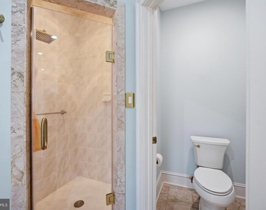 2026 Mayfair Mclean Court - Photo Thumbnail 36