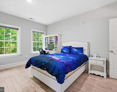 2026 Mayfair Mclean Court - Photo Thumbnail 38