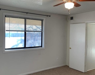 7602 Savannah Street - Photo Thumbnail 8