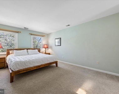 13511 Fallen Oak Court - Photo Thumbnail 34