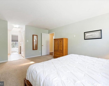13511 Fallen Oak Court - Photo Thumbnail 36