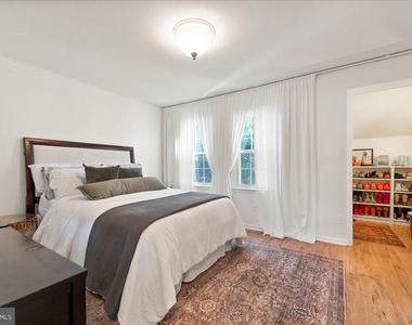 14419 Golden Oak Court - Photo Thumbnail 15