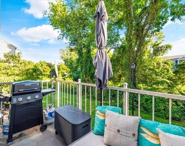14419 Golden Oak Court - Photo Thumbnail 12