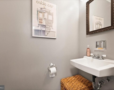 14419 Golden Oak Court - Photo Thumbnail 13