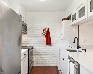 14419 Golden Oak Court - Photo Thumbnail 3