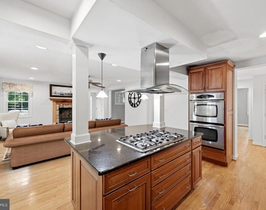 6004 Telegraph Road - Photo Thumbnail 5