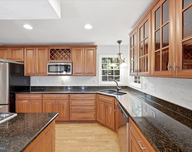 6004 Telegraph Road - Photo Thumbnail 3