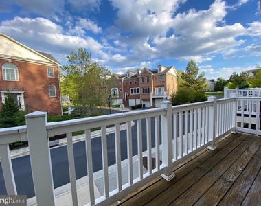12239 Water Elm Lane - Photo Thumbnail 5