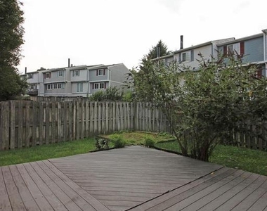 12111 Purple Sage Court - Photo Thumbnail 24