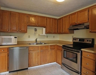 12111 Purple Sage Court - Photo Thumbnail 8