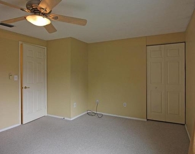 12111 Purple Sage Court - Photo Thumbnail 21