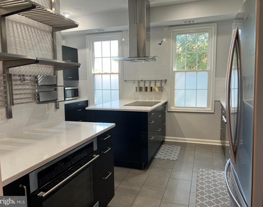6683 Mclean Drive - Photo Thumbnail 8