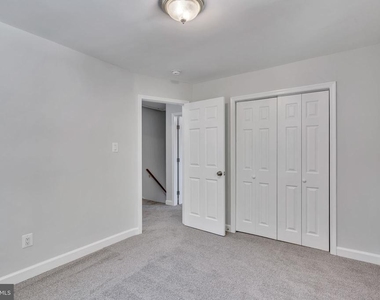 5809 Fifer - Photo Thumbnail 13