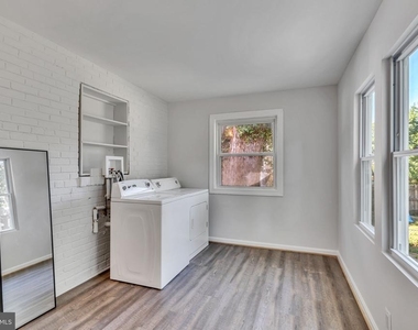 5809 Fifer - Photo Thumbnail 8