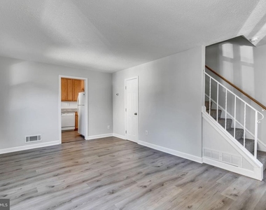 5809 Fifer - Photo Thumbnail 2