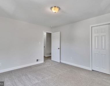 5809 Fifer - Photo Thumbnail 10