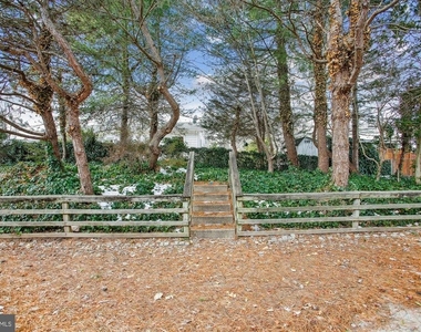 4904 Chanticleer Avenue - Photo Thumbnail 29