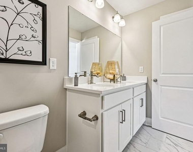 137 Willett Hollow Street - Photo Thumbnail 4