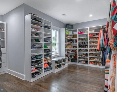 10704 Warwick Avenue - Photo Thumbnail 29