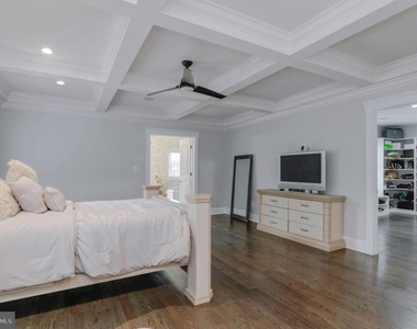 10704 Warwick Avenue - Photo Thumbnail 23