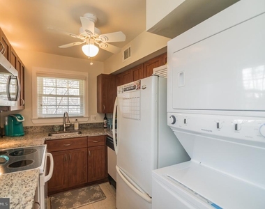 415 W Broad Street - Photo Thumbnail 13