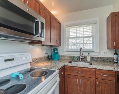 415 W Broad Street - Photo Thumbnail 14