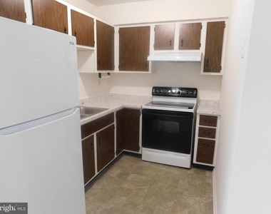 111 Cameron Street - Photo Thumbnail 3