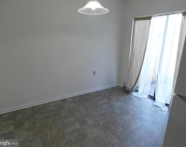 111 Cameron Street - Photo Thumbnail 4