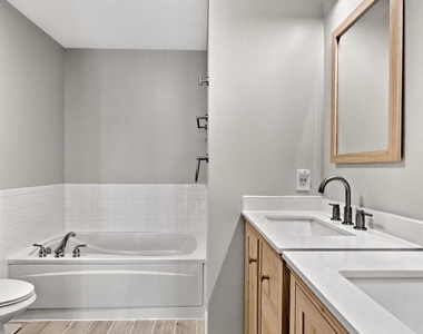 5117 Donovan Drive - Photo Thumbnail 25